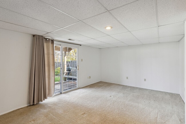 Building Photo - 25636 Coltrane Dr