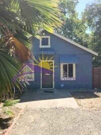 Building Photo - Remodeled 3 Bed 2 Bath 1,050 Sq Ft Oak Park Home