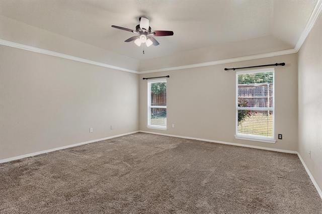 Building Photo - 337 Royal Oak Dr