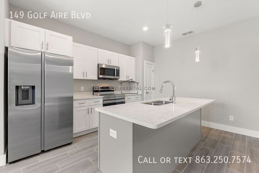 Building Photo - 149 Golf Aire Blvd