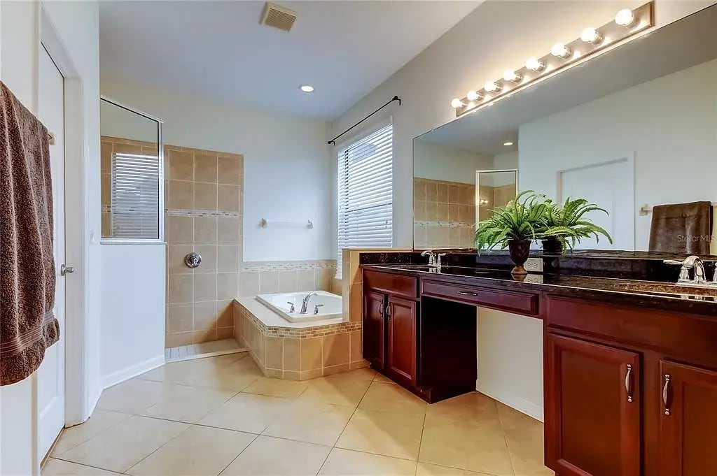 Building Photo - 12747 Tikal Way