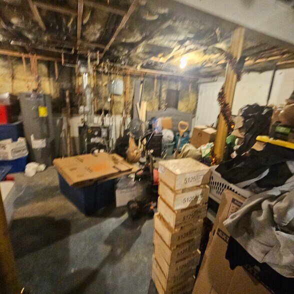 Building Photo - 137B Highrock Rd