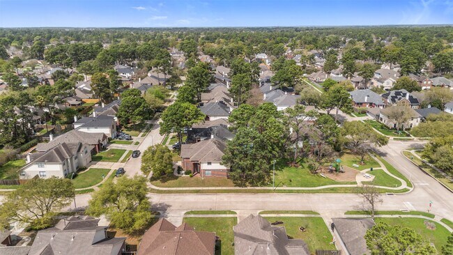 Building Photo - 17102 Mountain Crest Dr