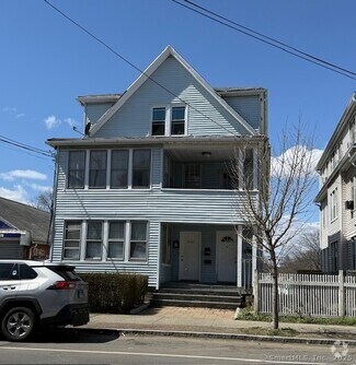 Building Photo - 2125 E Main St