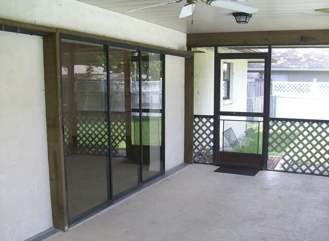 Building Photo - 3/2 Home in the Meadows- Beautiful Central...