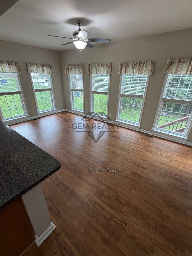 Building Photo - 10410 Silver Creek Ct
