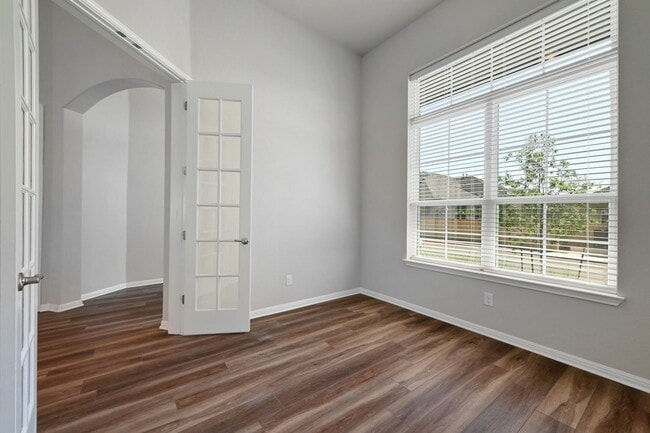 Building Photo - 3820 Brushy Creek Rd