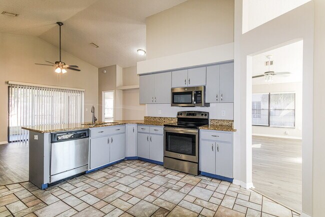 Building Photo - 10439 Norvell Rd