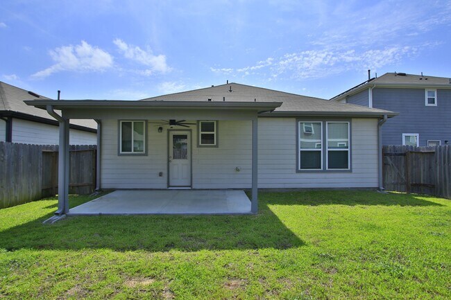 Building Photo - 17714 Winnower Ln