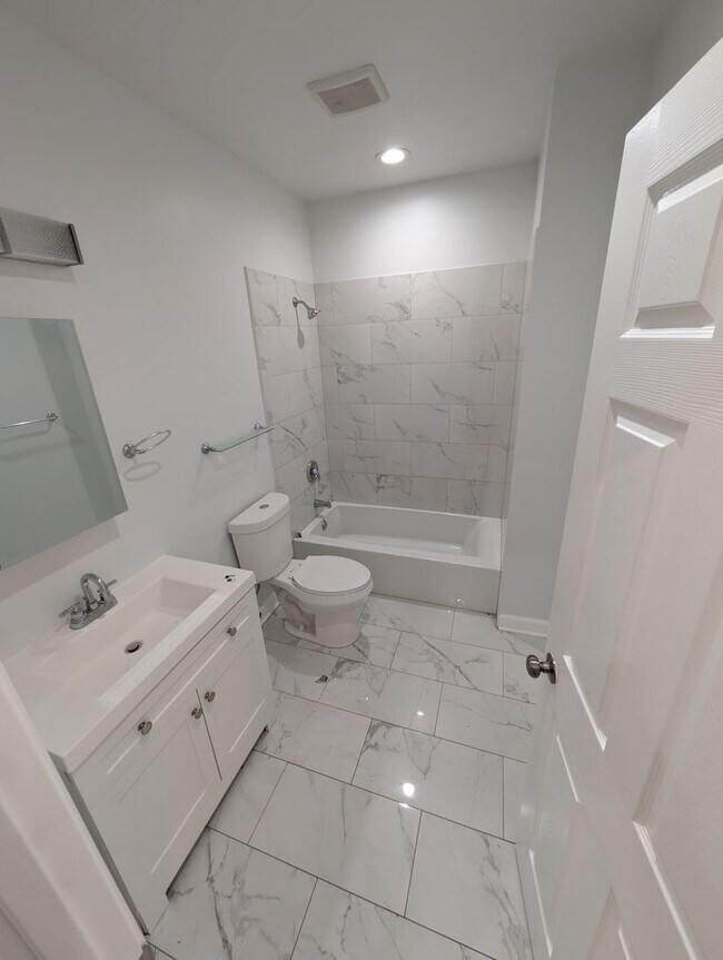 Building Photo - AM-Moffat LLC