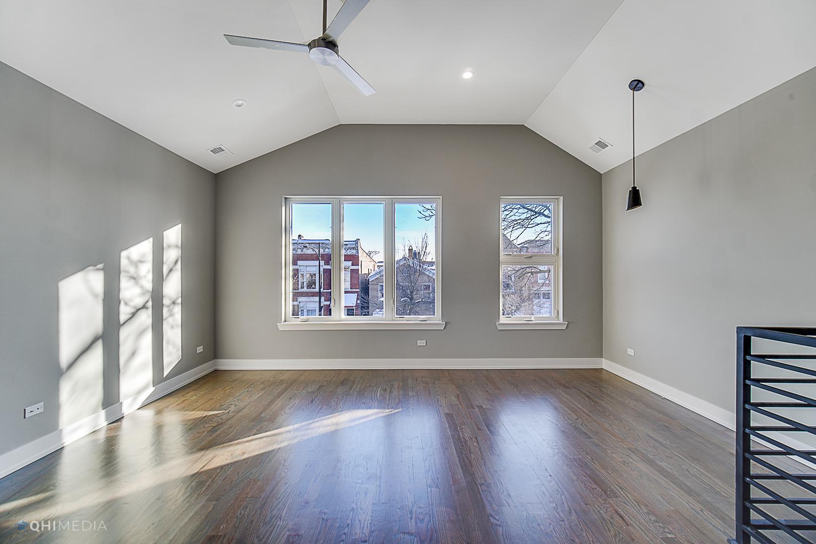 Building Photo - 1734 W Cullerton St