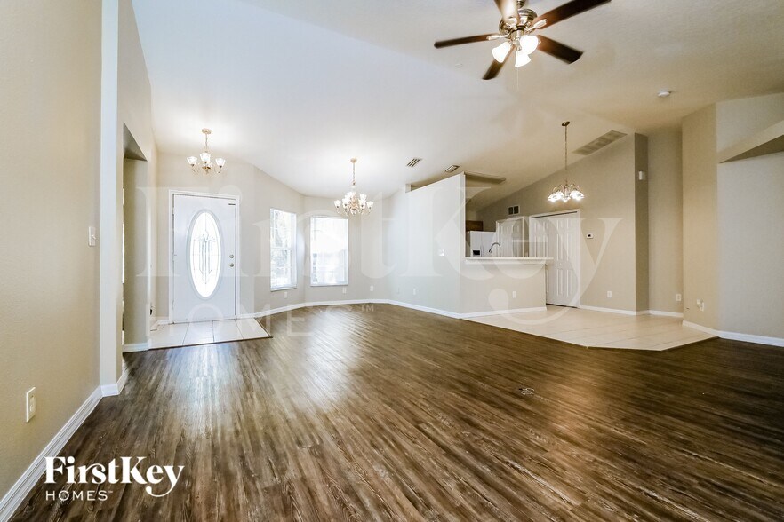 Building Photo - 4003 Kingsfield Dr