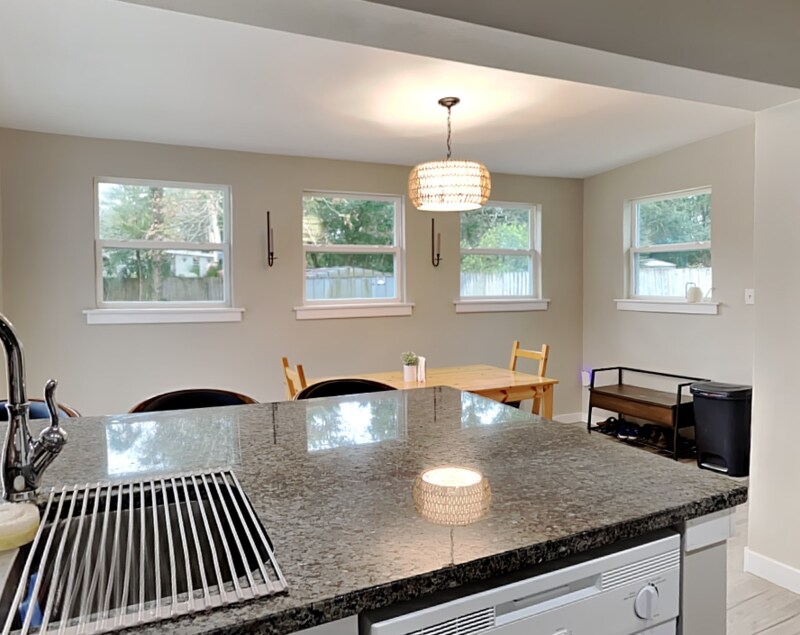 Building Photo - 612 Ridgewood St