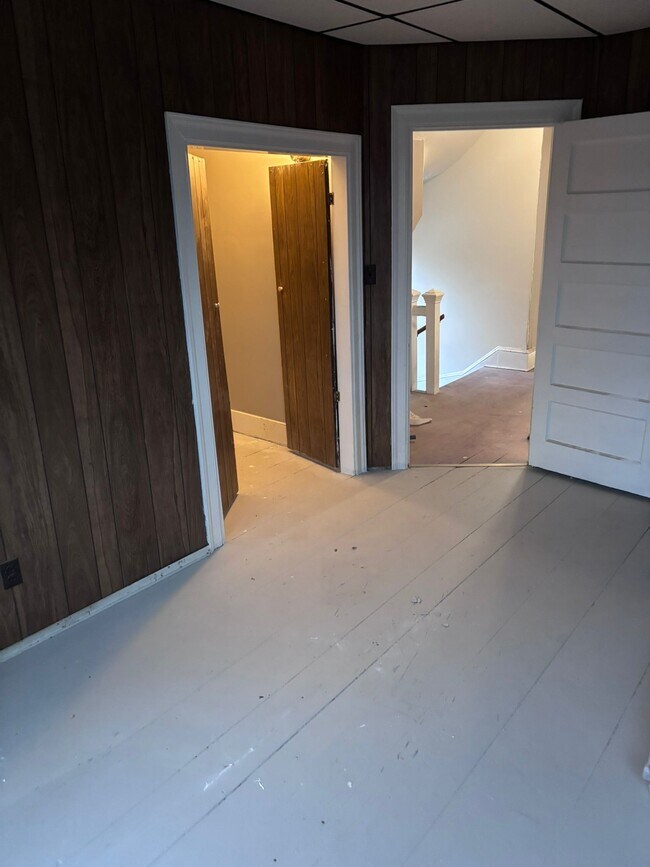 Building Photo - 6 Clachan Pl