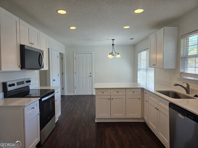 Building Photo - 434 Roberts Way