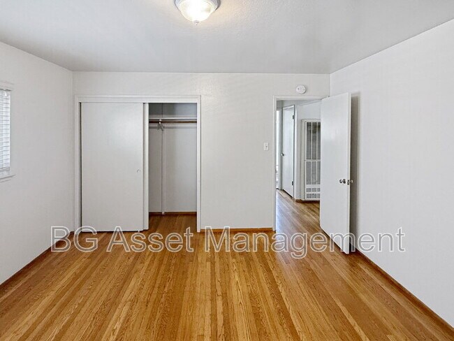 Building Photo - 121 Eddy St