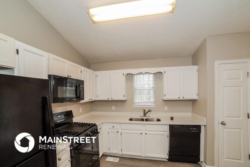 Building Photo - 124 Emerald Pines Dr