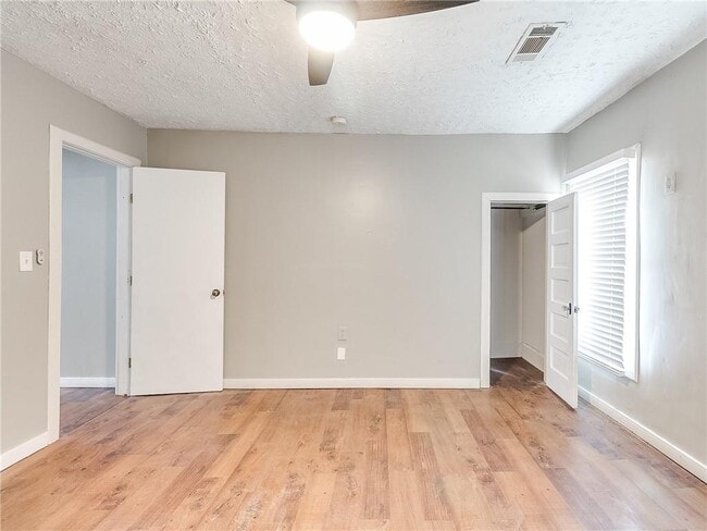 Building Photo - 1144 N McKinley Ave