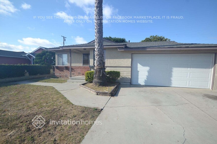 Building Photo - 533 W 224th St