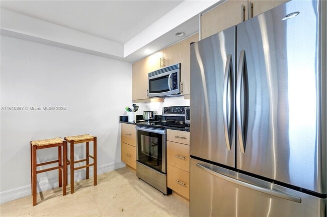 Building Photo - 3000 N Ocean Dr