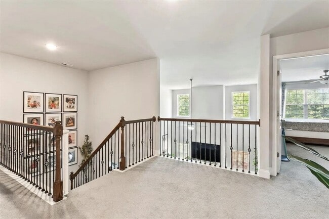 Building Photo - 11732 Glenwood Dr