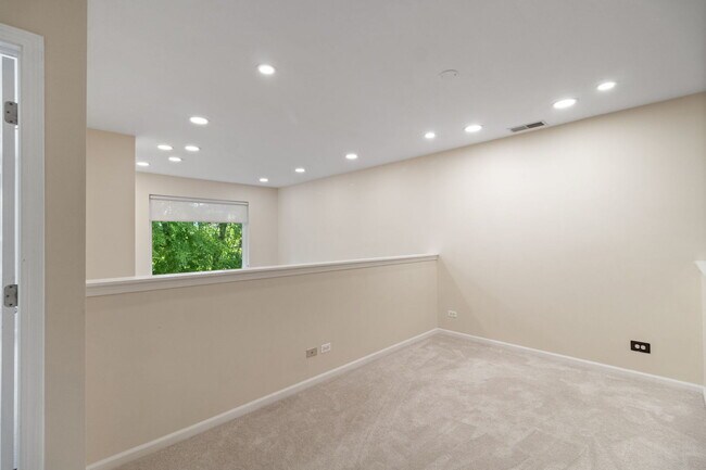Building Photo - 3057 Serenity Ln