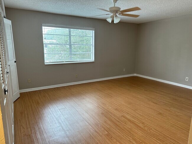 Master Bedroom - 3916 SW 67th Way