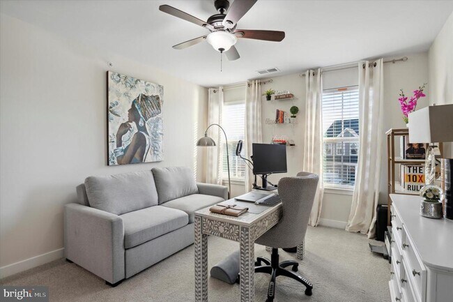 Building Photo - 1215 Benjamin Dr