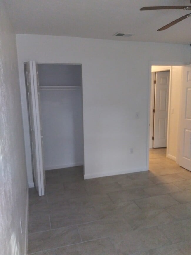 Building Photo - 1825 SW 67th Terrace
