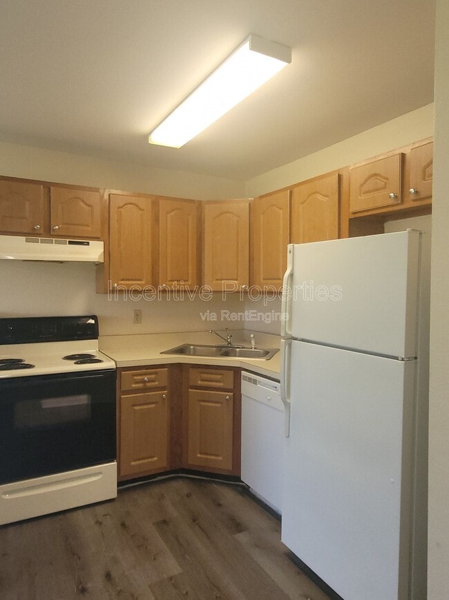 Building Photo - 4736 Walden Cir