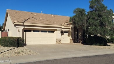 Building Photo - 740 N Nantucket St