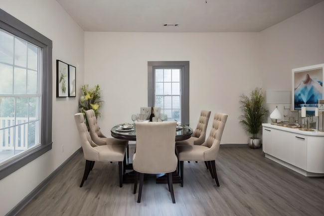 Building Photo - Modern 2BR Upgrade Near Downtown – Move-In Ready + 50% OFF your first month’s rent!