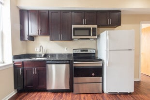 Building Photo - 2332 Frankford Ave