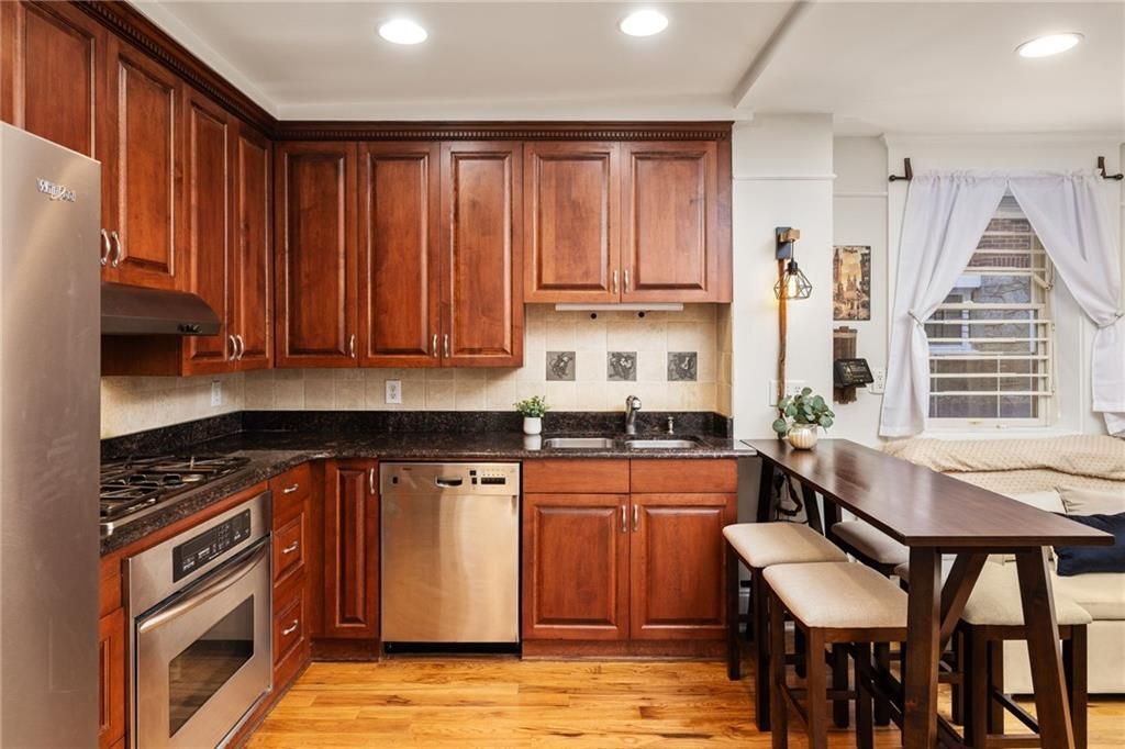 Building Photo - 259 14th St NE