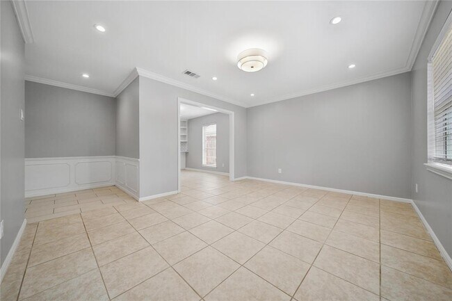 Building Photo - 1059 Richelieu Ln