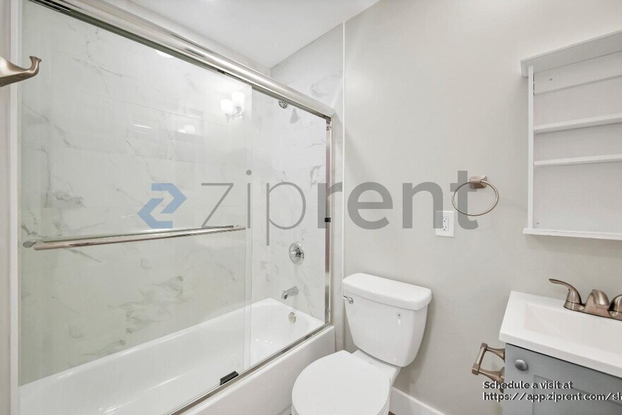 Building Photo - 1617 W 24th St