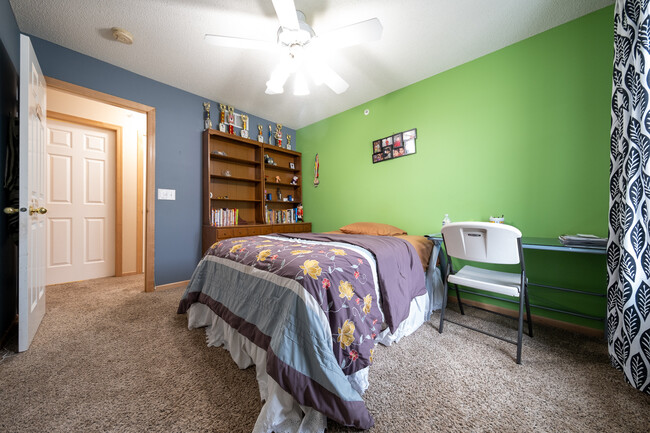 Building Photo - 5157 Yuma Ln N