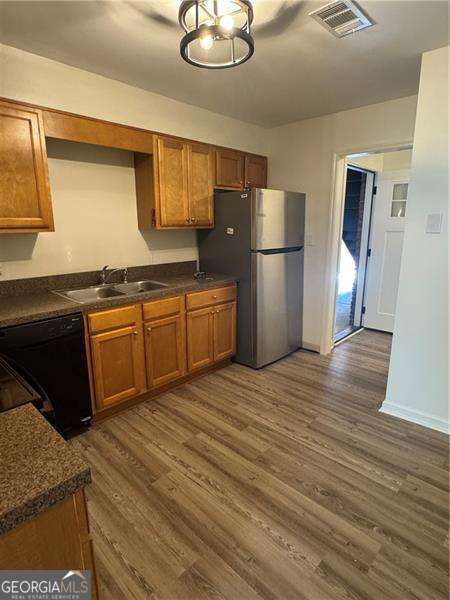 Building Photo - 728 Hanover Ln SE