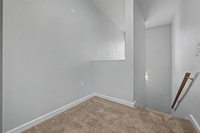 Building Photo - 1201 Grove Blvd