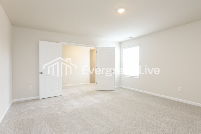 Building Photo - ready now