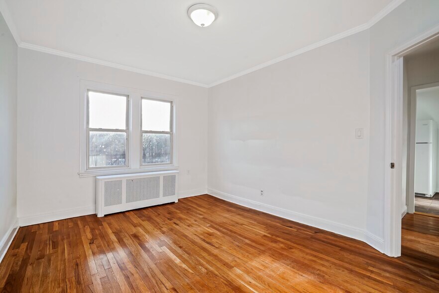 Building Photo - 1824 Summerfield St