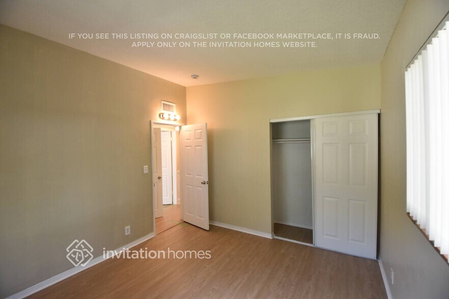 Building Photo - 3317 SW 15th Ct