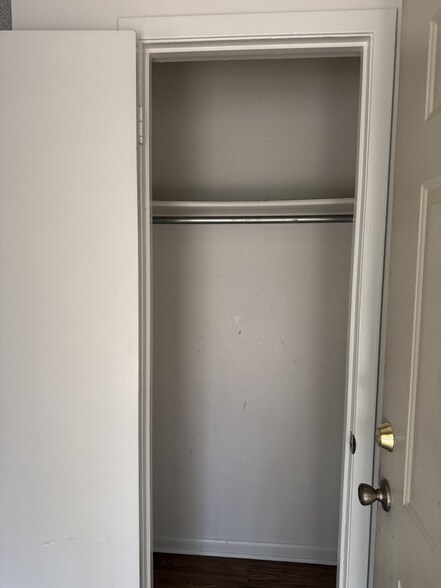 Building Photo - 3025 Bernice St