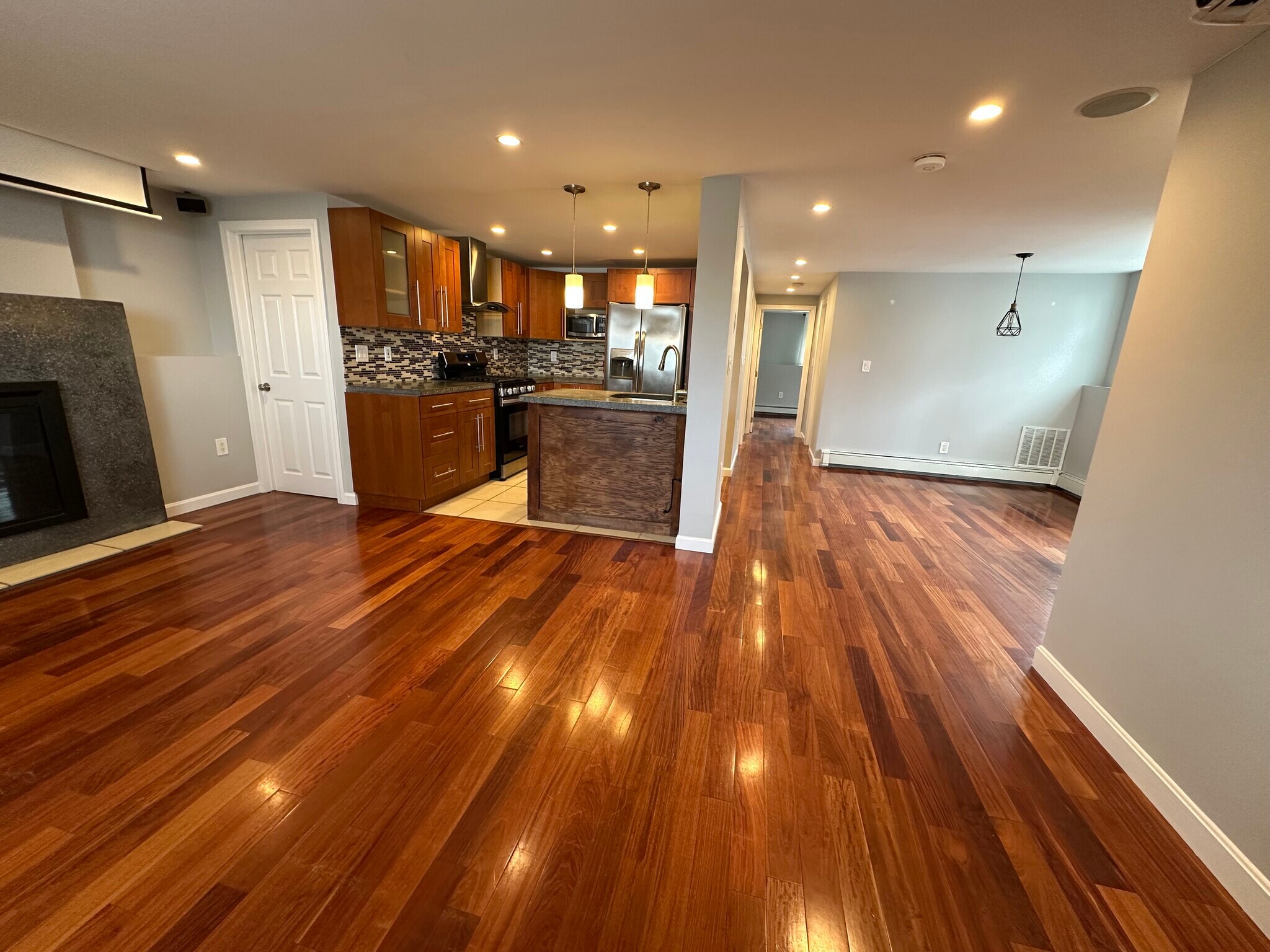 Open floor plan - 4 Grand Ave