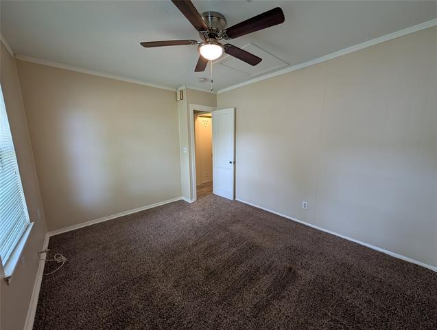 Building Photo - 1605 Maple Dr