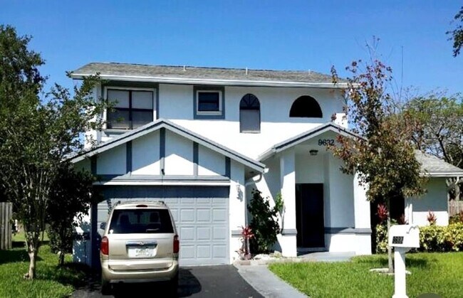 Primary Photo - 9632 NW 41st St