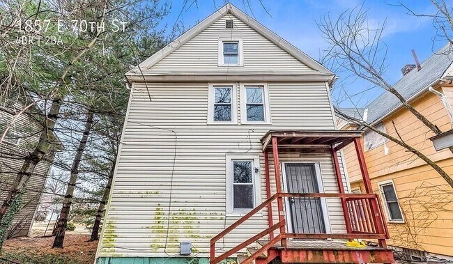 Building Photo - 1857 E 70th St