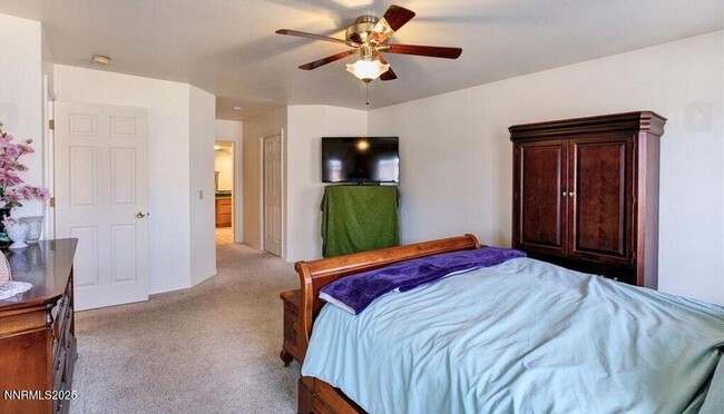 Building Photo - 5390 Vinewood Cir