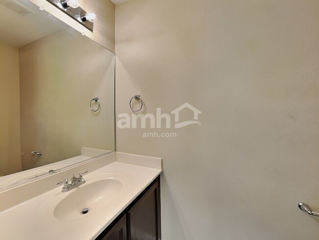 Building Photo - 3345 Wiliton Way