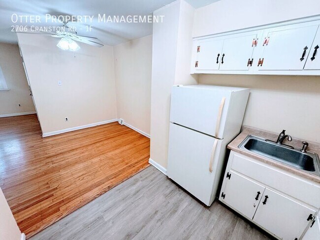 Building Photo - 2706 Cranston Rd